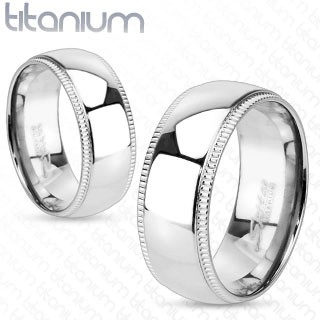 Titánium gyűrű bordázott szegéllyel díszítve - Nagyság: 70