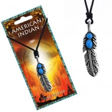 Madzagos nyaklánc indián tollal és kék gyöngyökkel