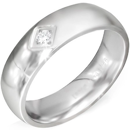 Fényes ezüst színű acél gyűrű, négyzet bemetszéssel és átlátszó cirkóniával - Nagyság: 68