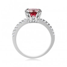 Gyűrű 925 ezüstből - kitüremlő piros kerek cirkónia, kisebb kövek az oldalán