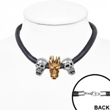 Fekete bőrhatású nyaklánc, két koponya, arany színű kínai sárkány 