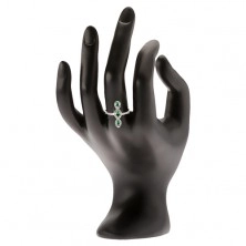 Gyűrű 925 ezüstből, három zöld könnycsepp alakú kő, cikróniás keret