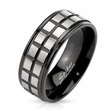 Fekete acél gyűrű, két vonal matt ezüst színű négyzetekből