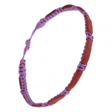 Fonott lila karkötő, zsinórokból, karamel színű bőr sáv a felületén