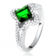 Gyűrű 925 ezüstből, ferdén megfogott zöld négyzetes cirkónia