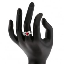 Gyűrű rubinvörös cirkóniával és tiszta szívkörvonallal, ezüst 925