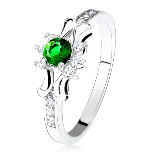 925 ezüst gyűrű, zöld, kerek cirkónia, három, átlátszó kő, díszített szárak - Nagyság: 59