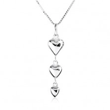 925 ezüst nyakék, három, kisebbedő szív alakú medál