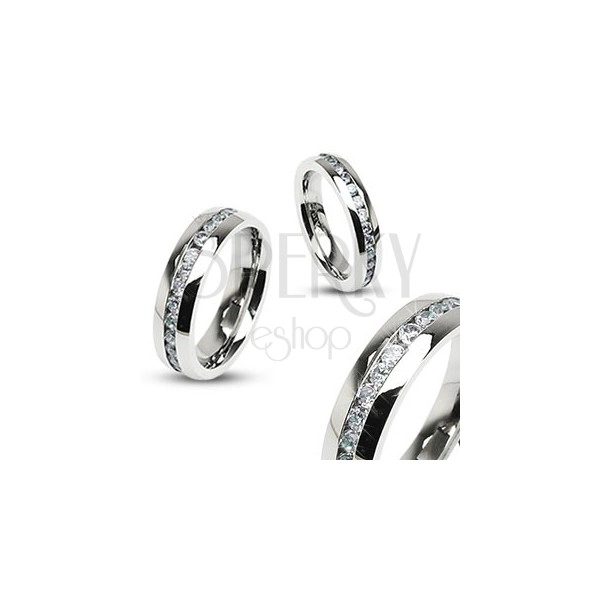 Gyűrű sebészeti acélból, ezüst színben, átlátszó cirkóniákból álló sáv