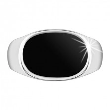 925 ezüst gyűrű, ovális fekete fénymázzal, fényes és szélesedő szárak