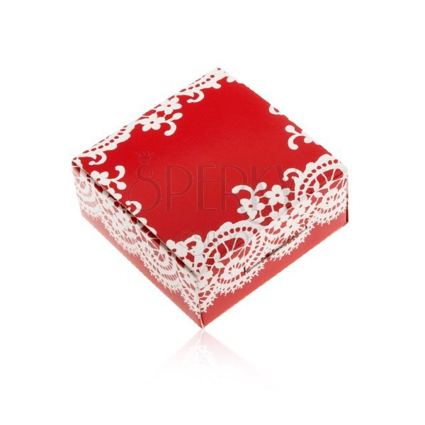 Papír doboz piros színben gyűrűnek és fülbevalónak, fehér csipke minta