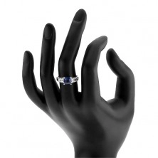 Eljegyzési gyűrű, 925 ezüst, kék cirkóniás négyzet, díszített szárak