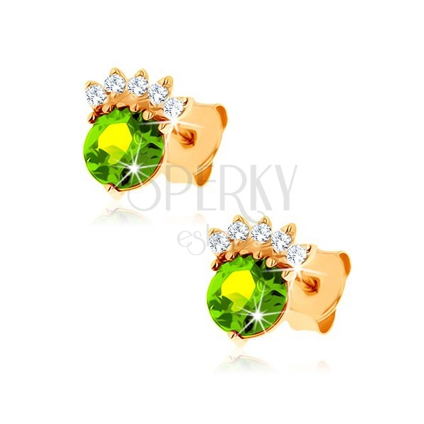 Bedugós fülbevaló 14K sárga aranyból - kerek olivin zöld színben, átlátszó korona