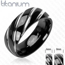 Titánium gyűrű fekete színben - keskeny ferde bemetszések ezüst árnyalatban