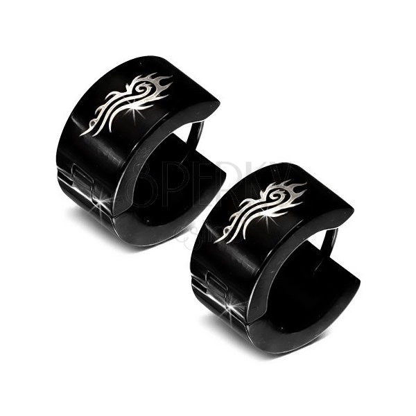 Fekete kerek fülbevaló 316L acélból, fényes felület, tribal minta