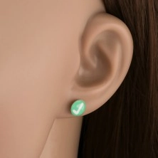 Bedugós fülbevaló 925 ezüstből, zöld háttér, fehér pipa, fénymáz