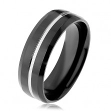 Fekete acél karikagyűrű, ezüst színű vékony sávval, metszett élű