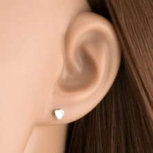 Beszúrós fülbevaló 375 aranyból - kis kétszínű szív, apró cirkónia