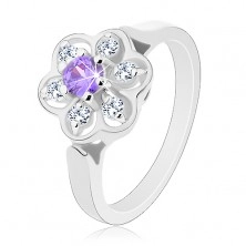 Csillogó gyűrű ezüst árnyalatban, lila-átlátszó cirkóniás virág