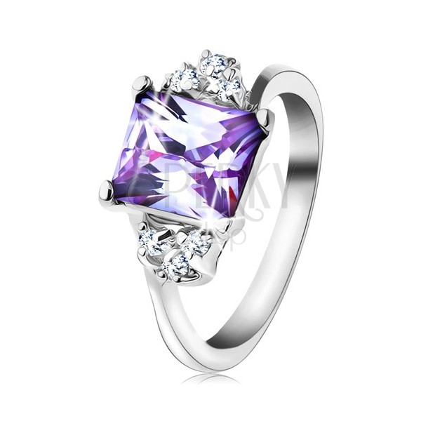 Ezüst színű gyűrű, téglalap alakú lila cirkónia, átlátszó cirkóniák