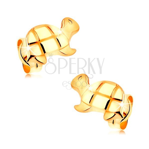 585 arany fülbevaló - fényes teknősbéka gravírozott részletekkel