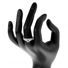 925 ezüst gyűrű, kerek cirkónia átlátszó változatban, csillogó szárak, ívek