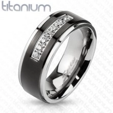 Titánium gyűrű ezüst színben, fekete sáv, fényes szélek, átlátszó cirkóniás vonal