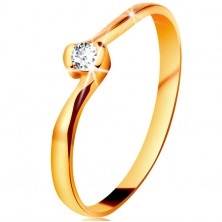 Gyűrű sárga 14K aranyból - átlátszó gyémánt a hajlított szárvégek között