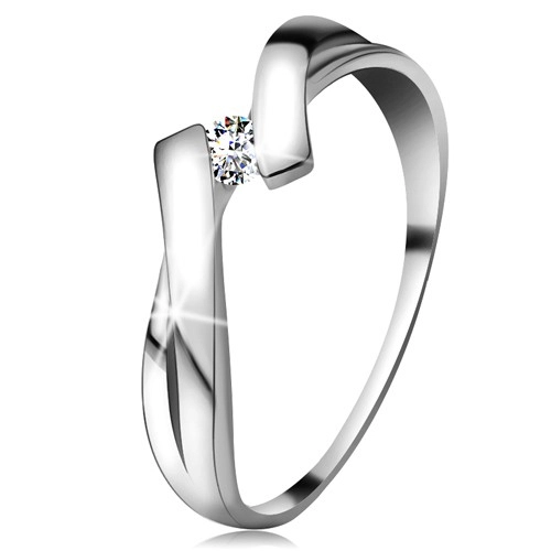 Gyűrű fehér 585 aranyból csillogó gyémánttal, osztott egymást keresztező szárak - Nagyság: 55