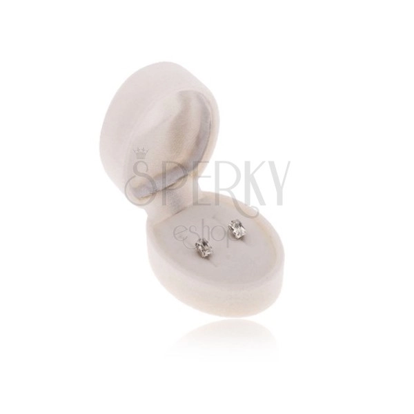 Fehér bársonyos doboz fülbevalóra vagy két gyűrűre, ovális