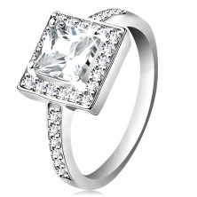 Gyűrű 925 ezüstből, átlátszó cirkóniás négyzet, fényes szegély, díszített szárak