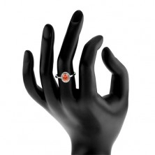 925 ezüst gyűrű, sötét narancssárga ovális cirkónia, átlátszó csillogó szegély