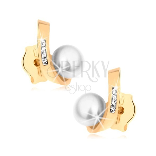 Bedugós fülbevaló 14K sárga aranyból - gyöngy, hajlított vonal cirkóniákkal