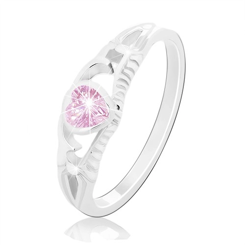 925 ezüst gyűrű, rózsaszín cirkóniás szív, szétváló szárak ornamentummal - Nagyság: 55