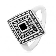 925 ezüst gyűrű, patinás rombusz fekete fénymázzal a közepén