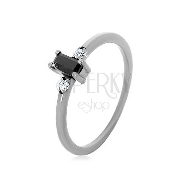 925 ezüst gyűrű - téglalap alakú fekete és kerek átlátszó cirkóniák