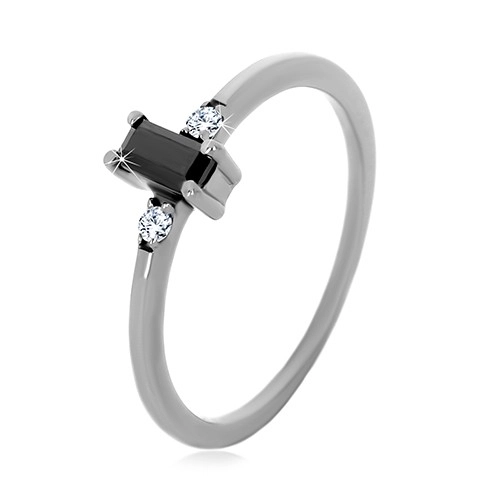 925 ezüst gyűrű - téglalap alakú fekete és kerek átlátszó cirkóniák - Nagyság: 62