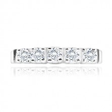 925 ezüst gyűrű - fényes keskeny gyűrű, öt fényes cirkónia foglalatban