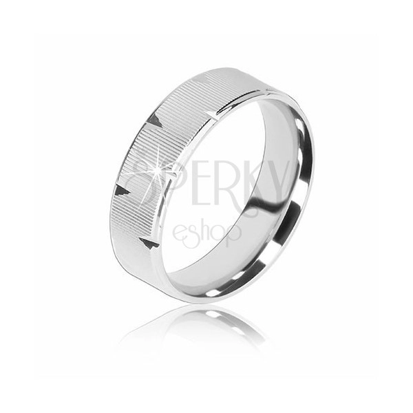 925 ezüst karikagyűrű - bordázott felület, fényes háromszög alakú bemetszések, 6 mm