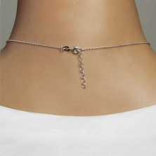 925 ezüst nyaklánc - csavart könny körvonala egy fehér gyönggyel és egy átlátszó cirkóniával középen