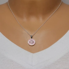 925 ezüst nyaklánc – kör alakú medál, kelta motívum, rózsaszín háttér