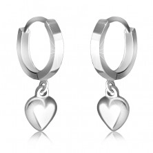 925 ezüst bepattintós fülbevaló – tükörfényes karikák egy szívvel, sima felület