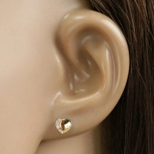 Gyémánt fülbevaló 14K sárga aranyból - szív hullámos vonallal, tiszta briliánsokkal