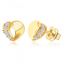 Gyémánt fülbevaló 14K sárga aranyból - szív hullámos vonallal, tiszta briliánsokkal