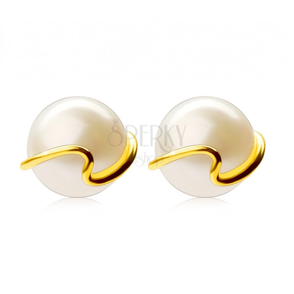 Arany 375 fülbevaló - tenyésztett fehér gyöngy, vékony hullámvonal, stekker zár