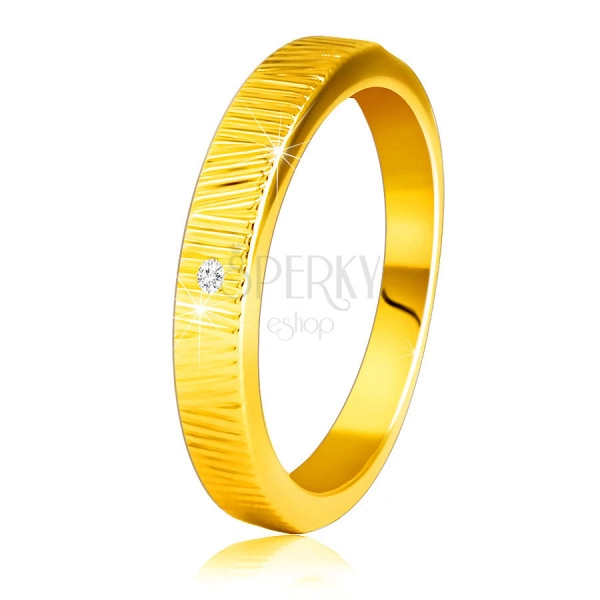 14K sárga arany gyűrű - finom díszítő rovátkák, átlátszó cirkónia, 1.5 mm