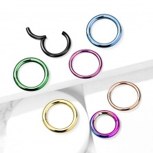 Piercing sebészeti acélból - színes karika, bepattintós zárral, 2 mm