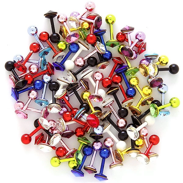 Fülporc piercing - egy színes cirkónia kővel - A piercing színe: Világoskék
