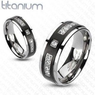 Gyűrű titániumból - matt fekete sáv, beágyazott kövek - Nagyság: 51