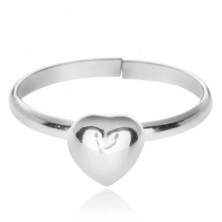 Gyűrű kiemelkedő teljes szívvel - ezüst